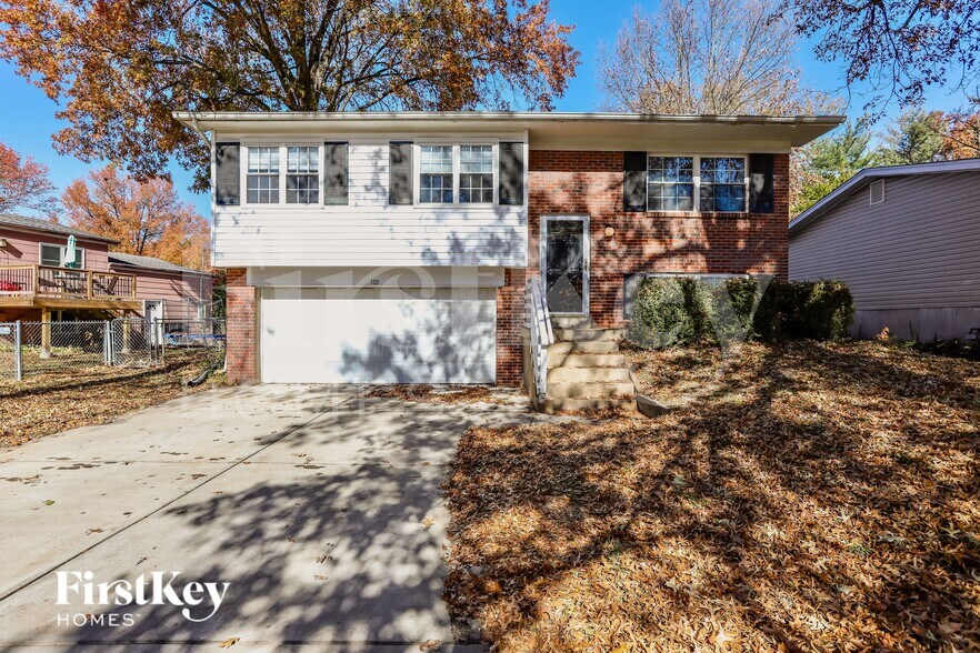 Primary Photo - 105 Roland Ave