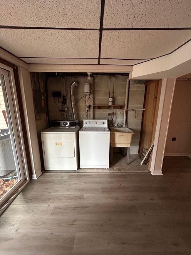 Building Photo - 3573 Moultree Pl