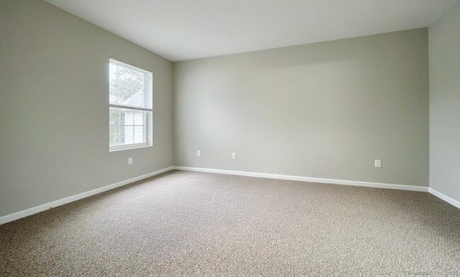 Building Photo - 68 W Main St