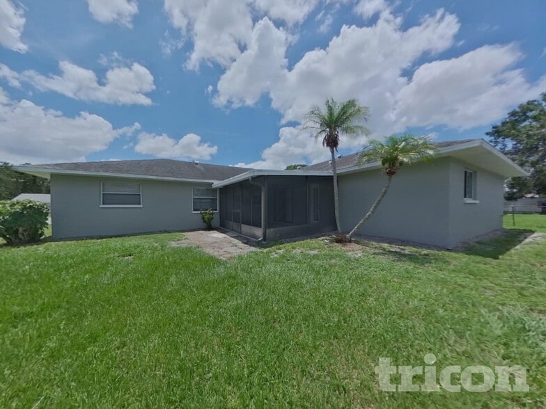 Building Photo - 2273 Seward Cir