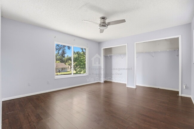 Building Photo - 6018 Brookhill Cir
