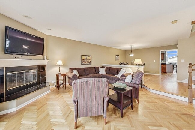 Primary Photo - 3864 Liberty Ridge Rd