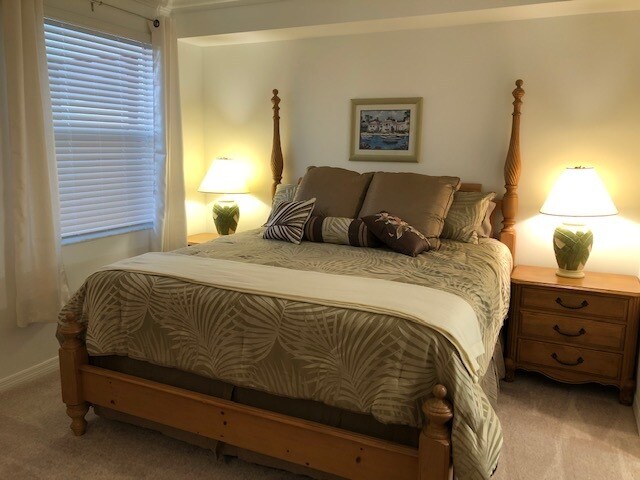 Master - King Bed - 43050 Greenway Blvd