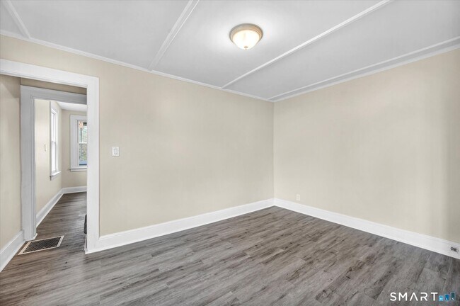 Building Photo - 128-130-130 Sisson St