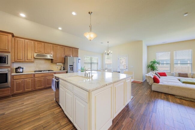 Building Photo - 231 St Richie Ln