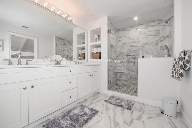 Building Photo - 1605 S US HIGHWAY 1