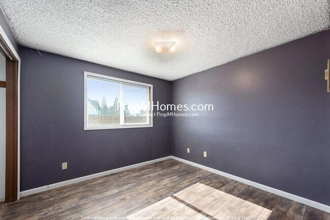 Building Photo - Updated Two Bedroom Home in Lafayette!