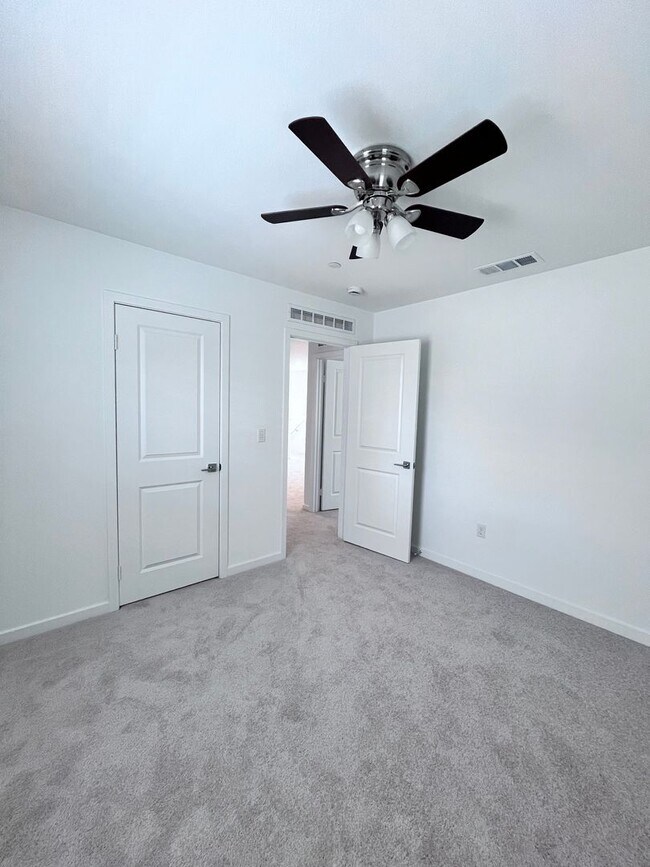 Building Photo - ***NEW BUILD IN LOMA LINDA***