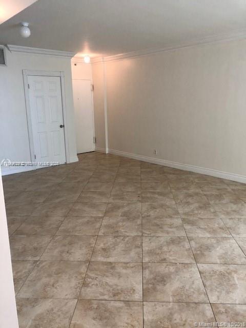 Building Photo - 3001 S Ocean Dr