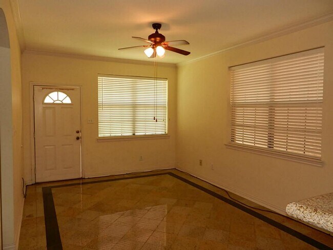 Building Photo - 9400 Bellaire Blvd