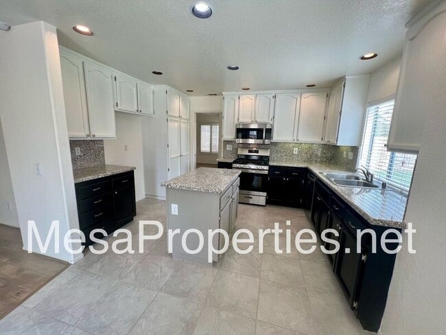 Building Photo - 3545 Rocky Pl