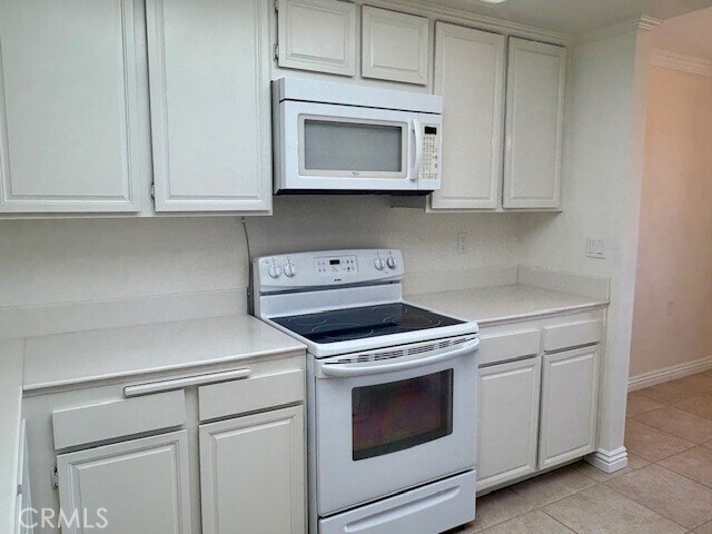 Building Photo - 4019 Calle Sonora Este