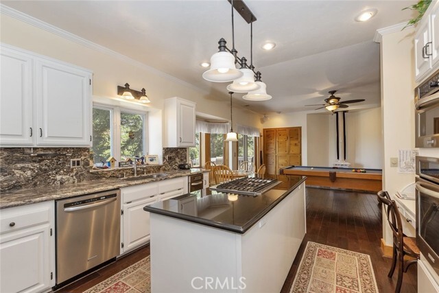 Building Photo - 155 Cypress Dr