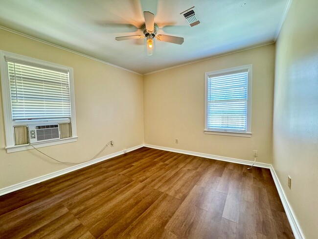 Building Photo - 3 Bed, 1.5 Bath Home in Ruston