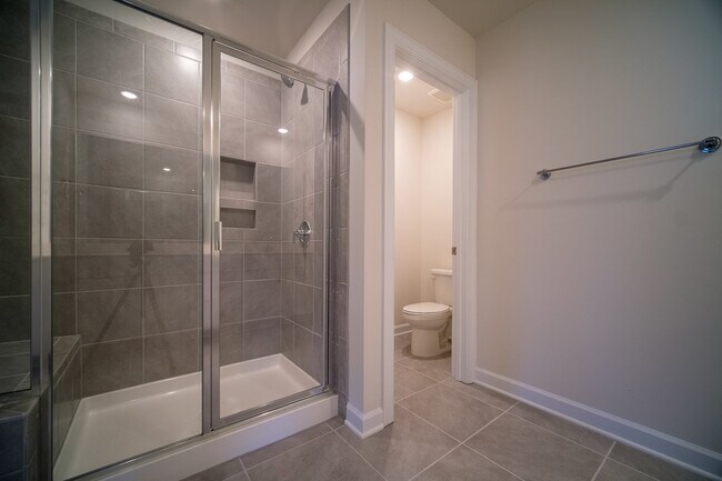 Building Photo - 515 Nixon Rd