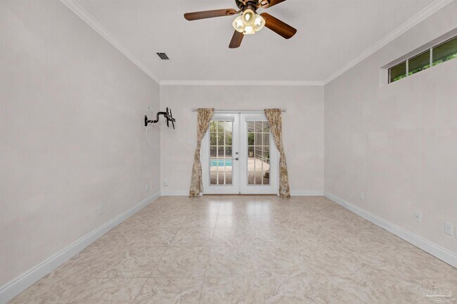 Building Photo - 8731 Thunderbird Dr