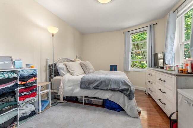 Building Photo - 95 Kilsyth Rd