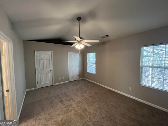 Building Photo - 5041 Lower Elm St