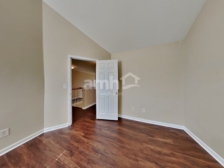 Building Photo - 248 Glenn Allen Rd