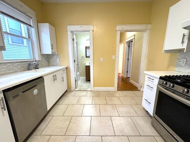 Building Photo - 24 Weld Hill St