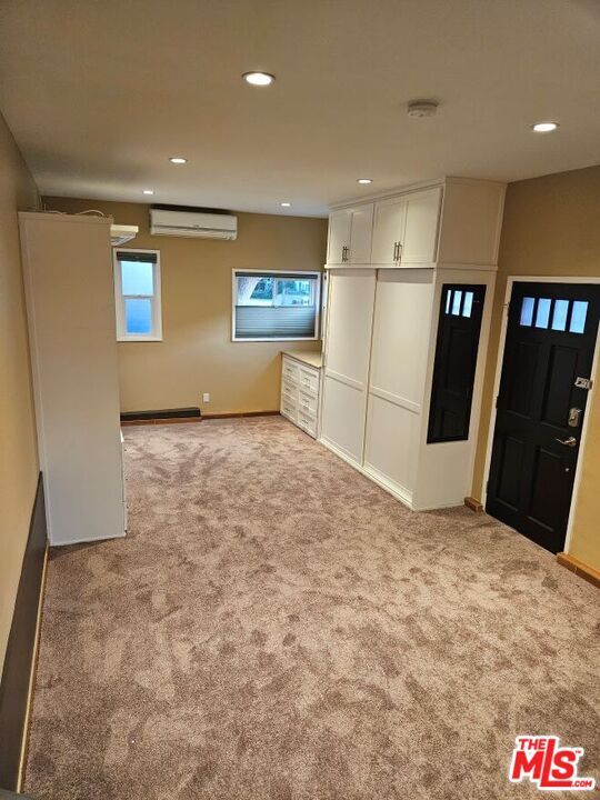 Building Photo - 1810 Westholme Ave