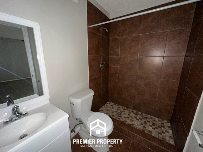 Building Photo - 6042 New Leaf Ln