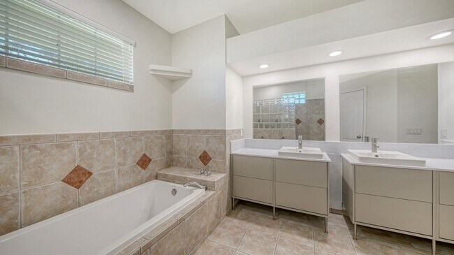 Building Photo - Beautifully updated Family Home by Rivervi...