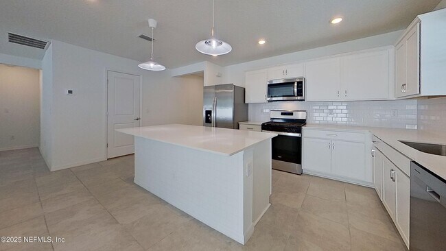 Building Photo - 5423 Bullseye Cir