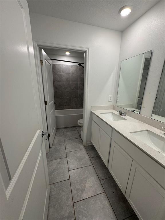 Building Photo - 843 Timberland Dr