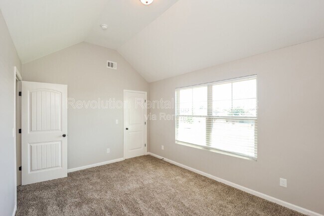 Building Photo - 116 Slate Dr