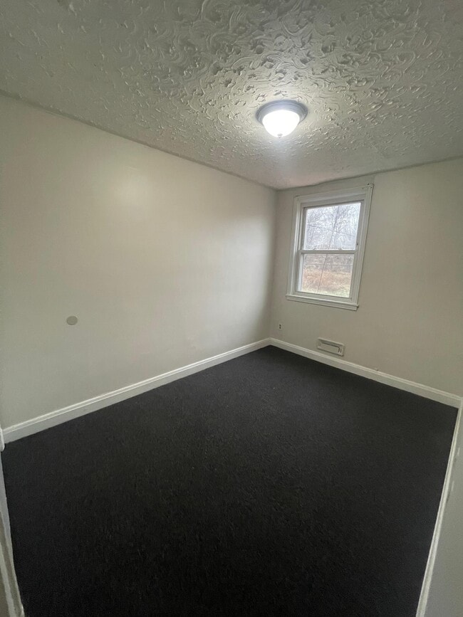 Building Photo - Greencrest