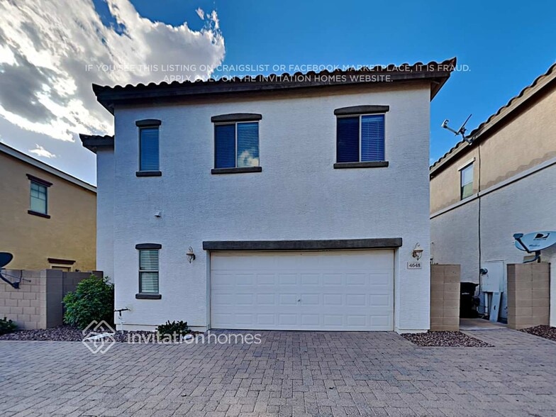 Building Photo - 4648 E Laurel Ave