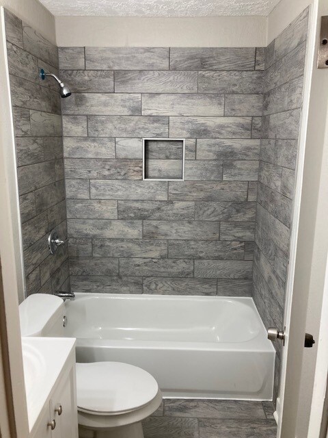 Building Photo - 4721 Grand Ave