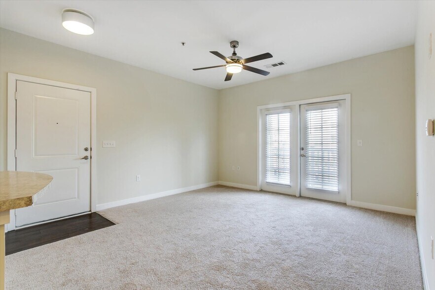 Hampton Roads Crossing 2019 Barclay Pl Suffolk VA 23435 Apartment