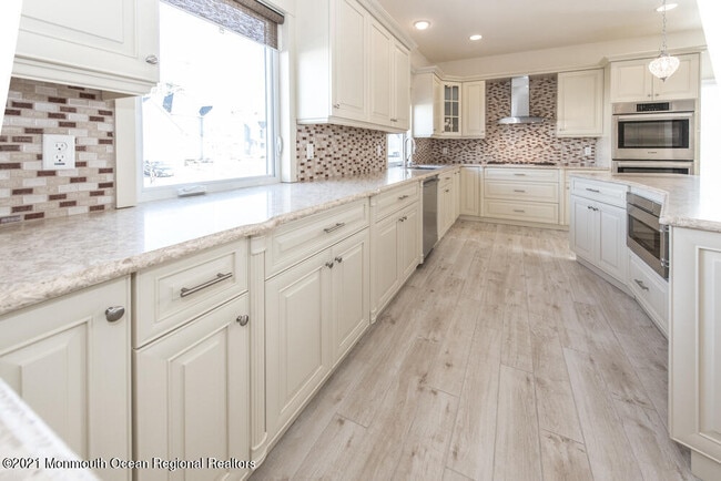 Building Photo - 12 Cindy Ct