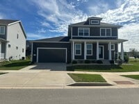 Building Photo - 533 Redan Dr