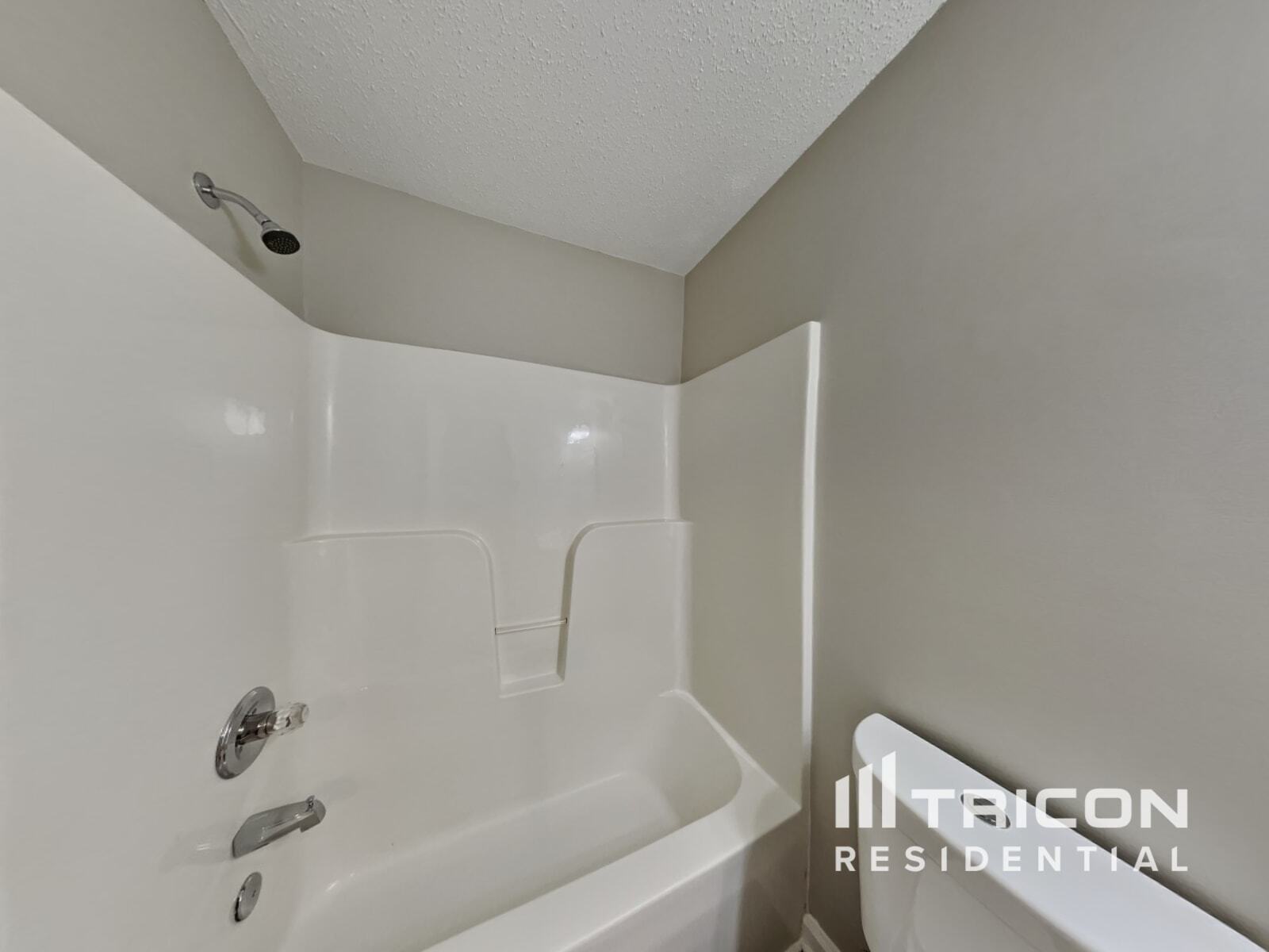 Building Photo - 2432 Egret Dr