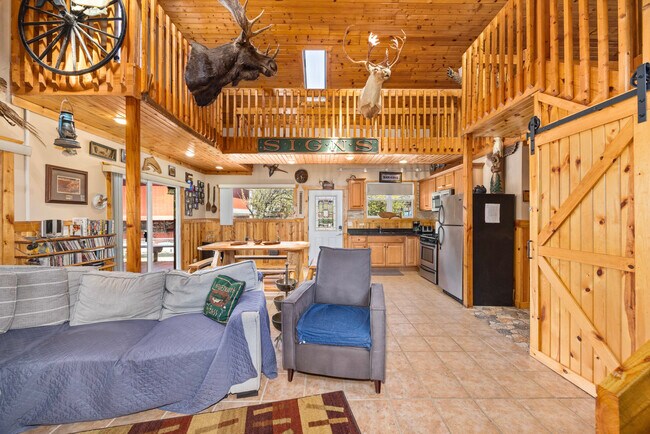 Building Photo - 3341 E 2059th Rd