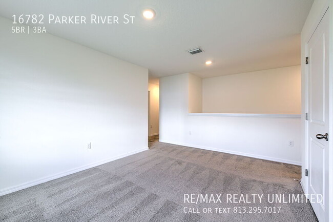 Building Photo - 16782 Parker River St