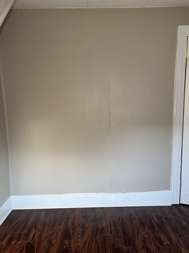 Building Photo - 367 Hawley St