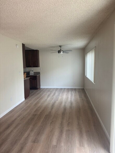 Building Photo - 986 5th Ave