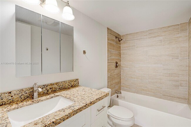 Building Photo - 136 S Cypress Rd