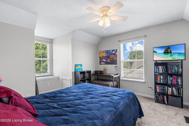 Building Photo - 164 White Blossom Dr