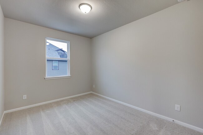 Building Photo - 9433 Towne Lake Pkwy