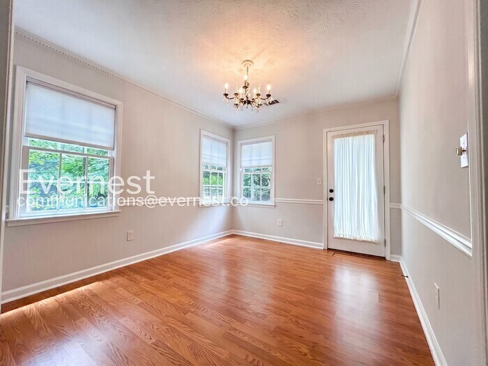 Building Photo - 2219 Heritage Trace Dr