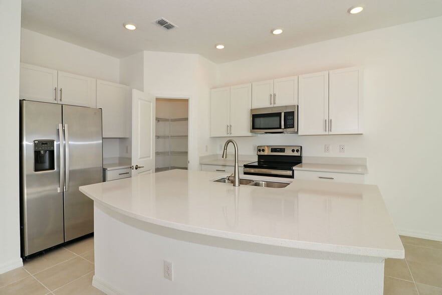 Building Photo - 11783 Glenside Ter