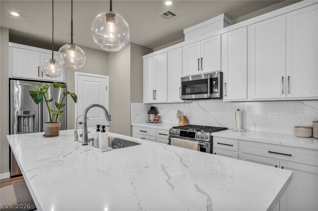 Building Photo - 11898 Vector Ray Ave