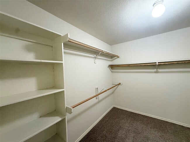 Building Photo - 5714 Onia Ln