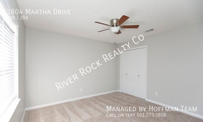 Building Photo - 1804 Martha Dr