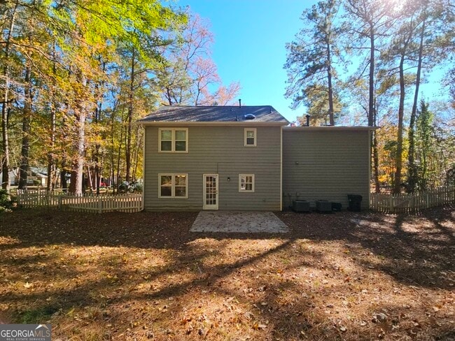 Building Photo - 102 Sauterne Way